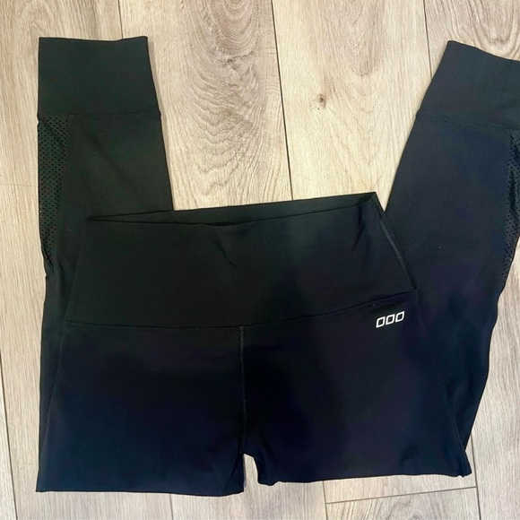 Lorna Jane Leggings - Side Mesh Detail - Picture 4 of 6